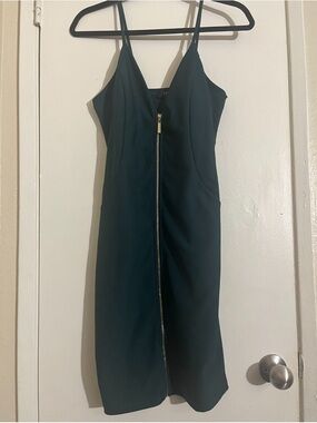 Sleeveless Dark Green Zip-Front Sheath Dress